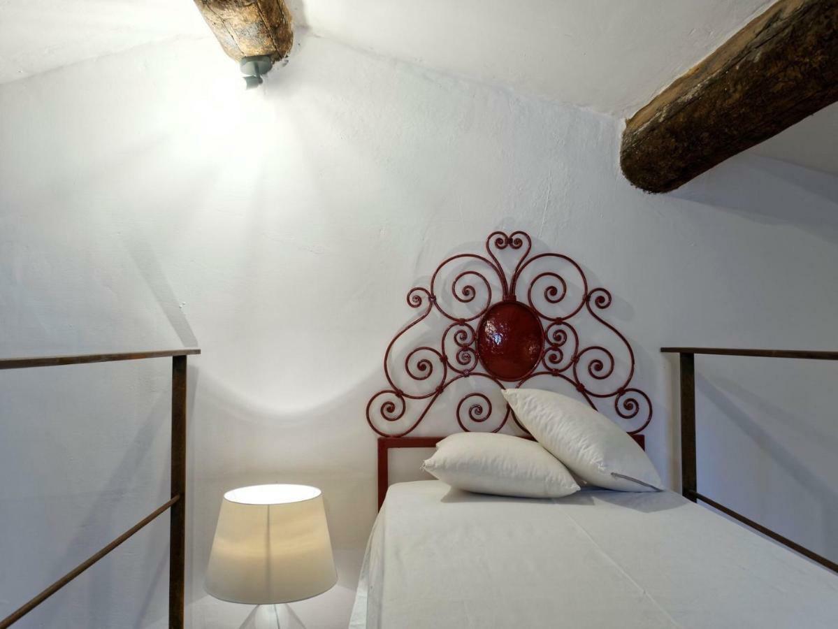 L'Arrocco - La Torre Col Mare Sul Tetto Apartment Tarquinia Luaran gambar