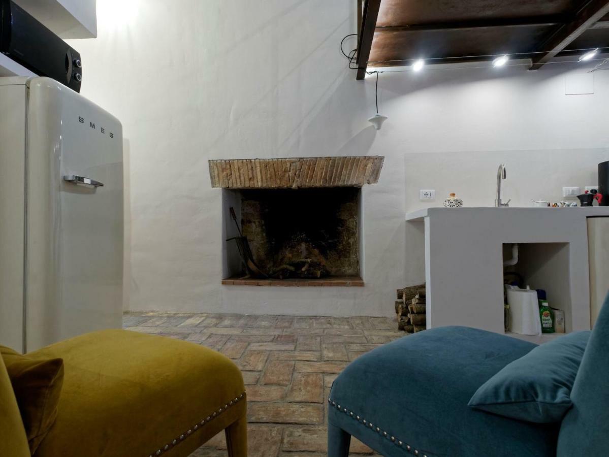 L'Arrocco - La Torre Col Mare Sul Tetto Apartment Tarquinia Luaran gambar