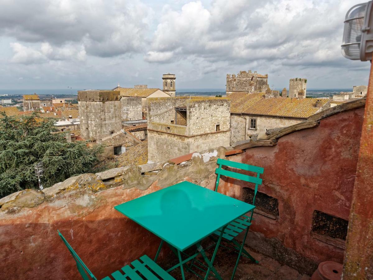 L'Arrocco - La Torre Col Mare Sul Tetto Apartment Tarquinia Luaran gambar